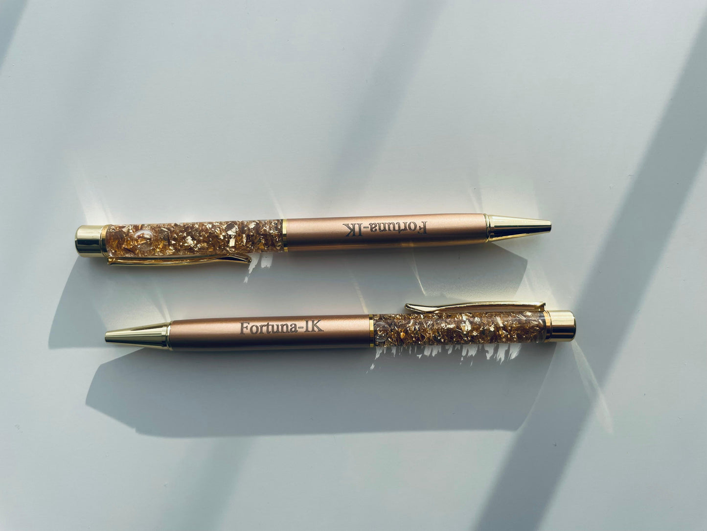 Golden pen    (1 piece)