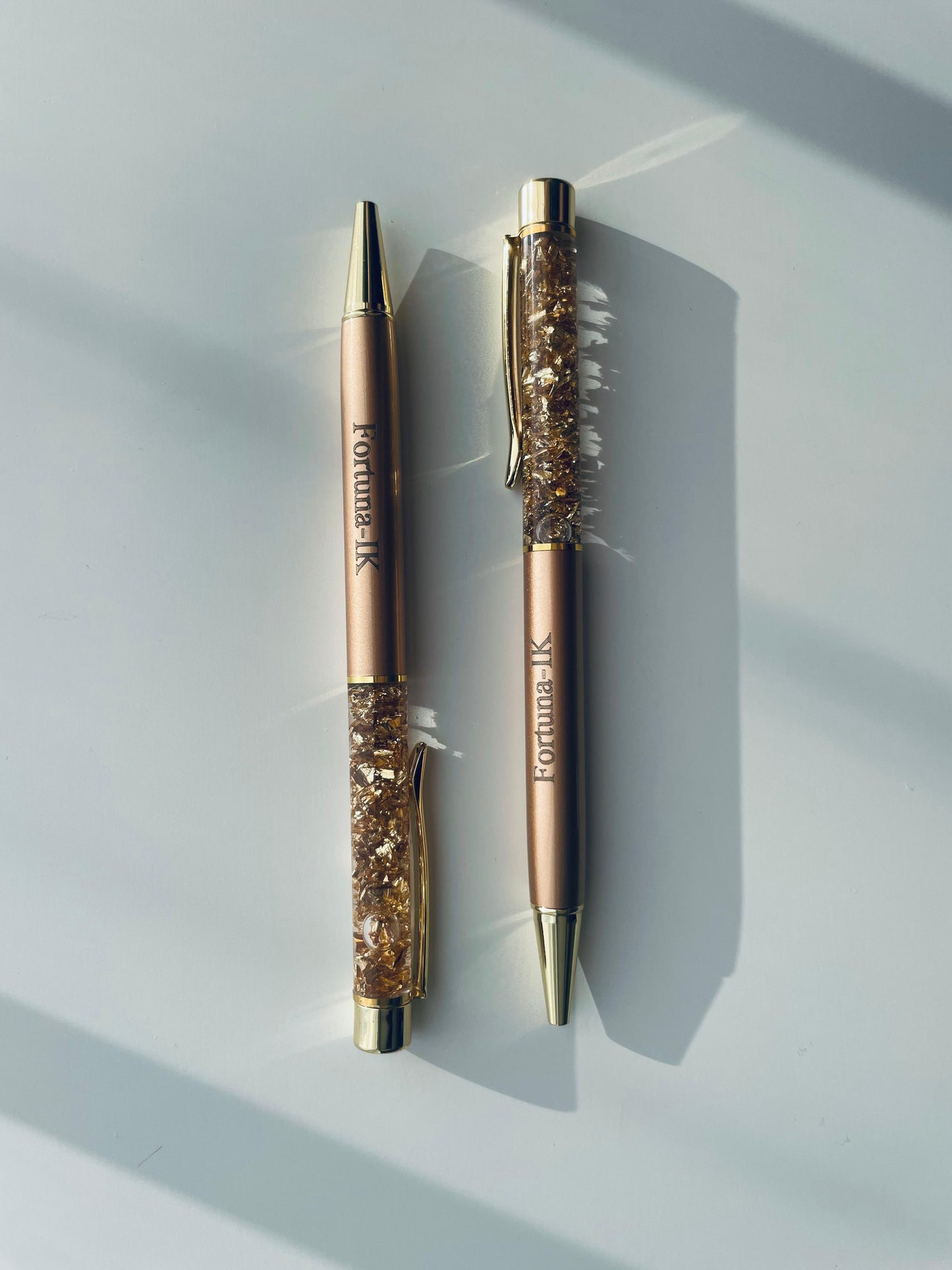 Golden pen    (1 piece)