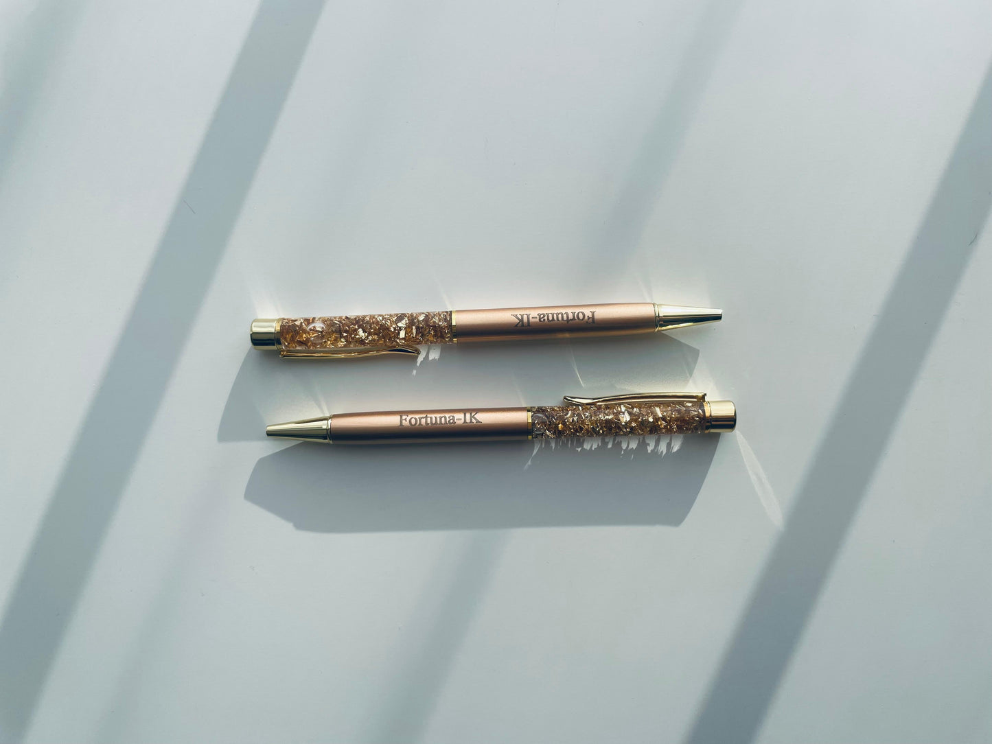 Golden pen    (1 piece)